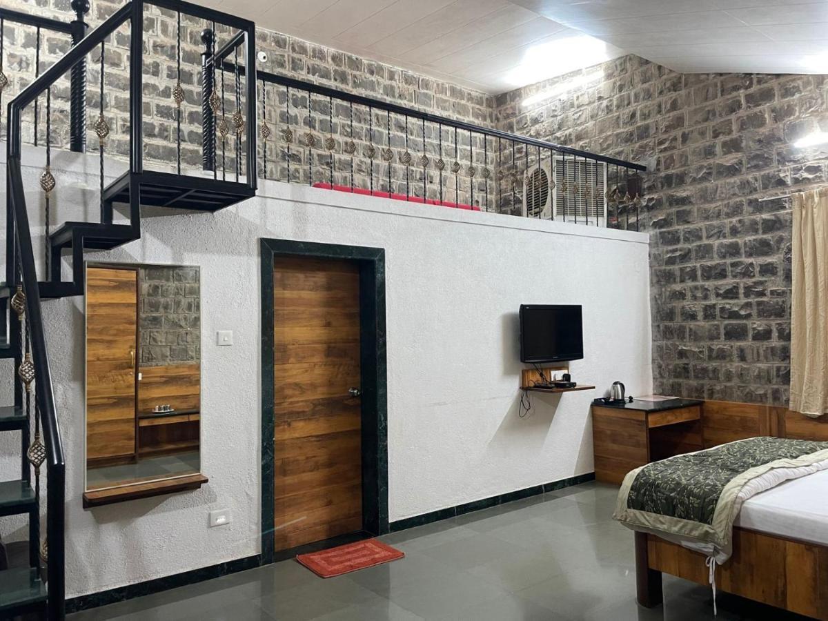 The Green Gate Resort Mulshi Exterior foto