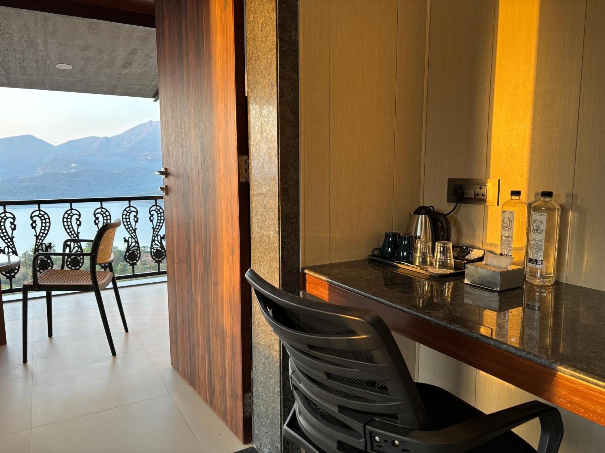 The Green Gate Resort Mulshi Exterior foto